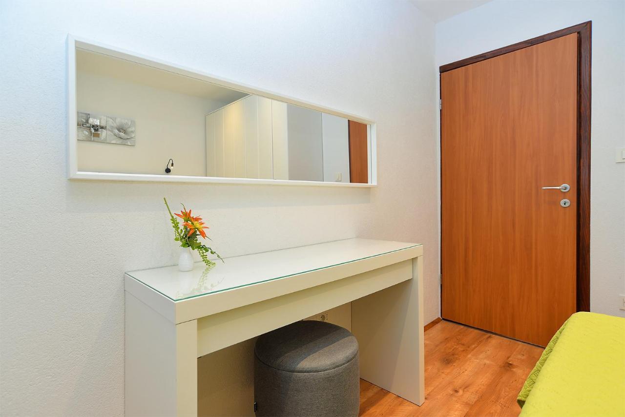 Apartment Snjezana 1064