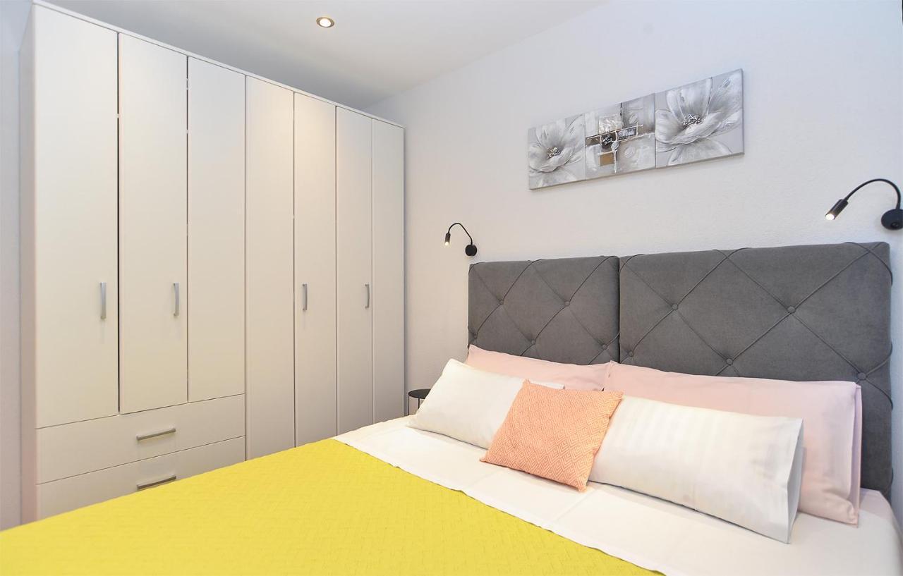 Apartment Snjezana 1064