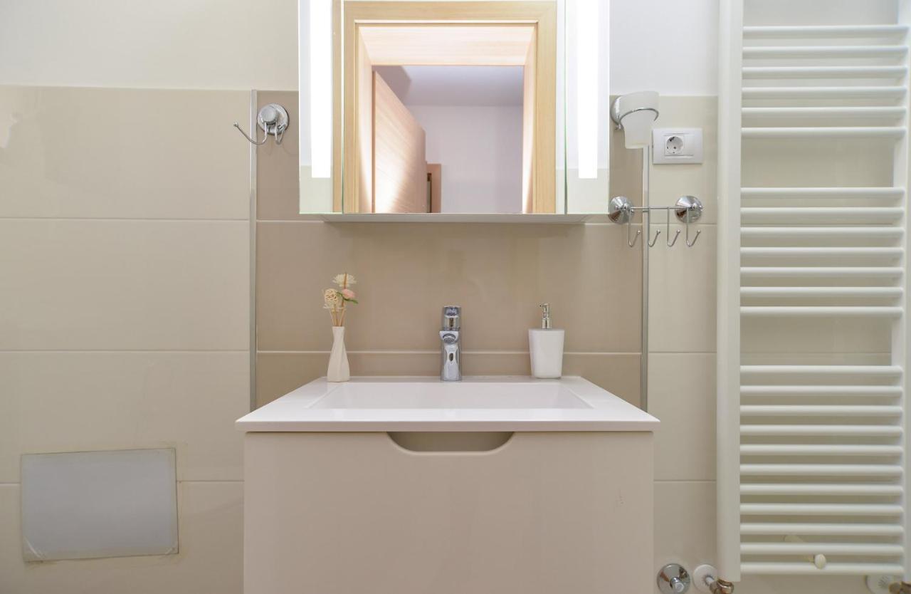 Apartment Snjezana 1064