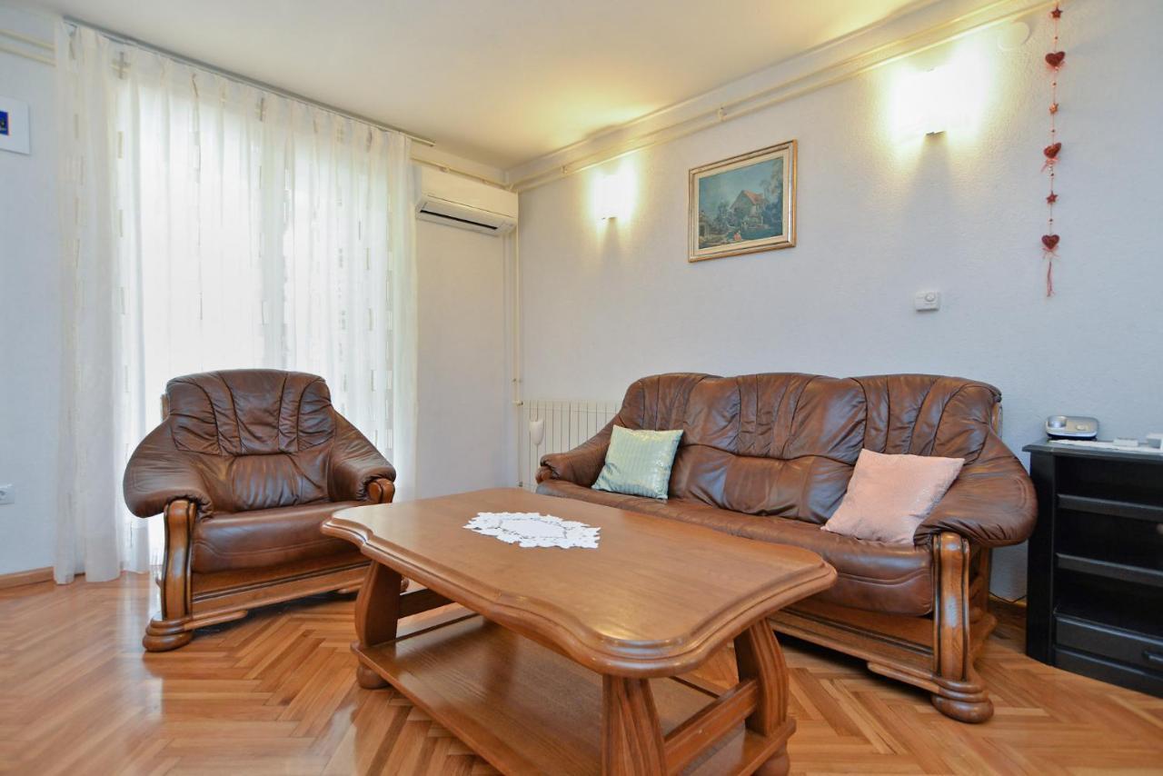 Snjezana 1064 Apartment